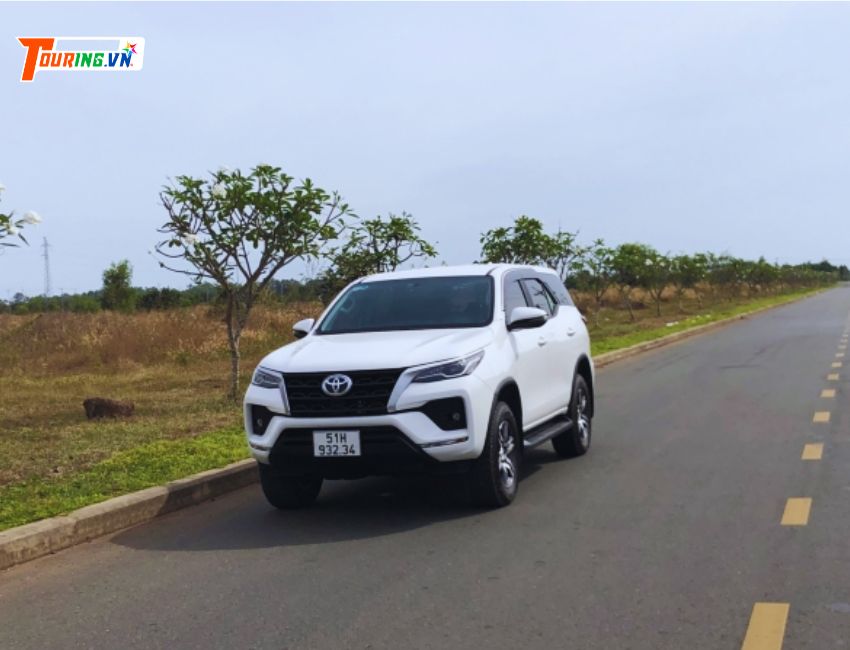Thuê xe 7 chỗ Gia Lai